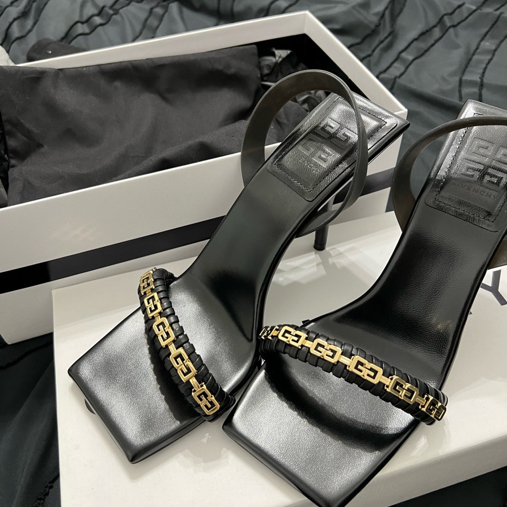 Givenchy Chain Embellished G Woven Sandals